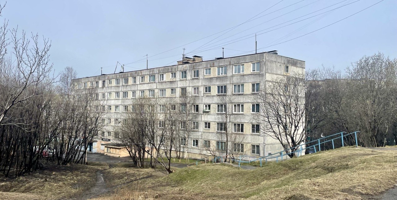 Мурманск, Улица Нахимова, 30