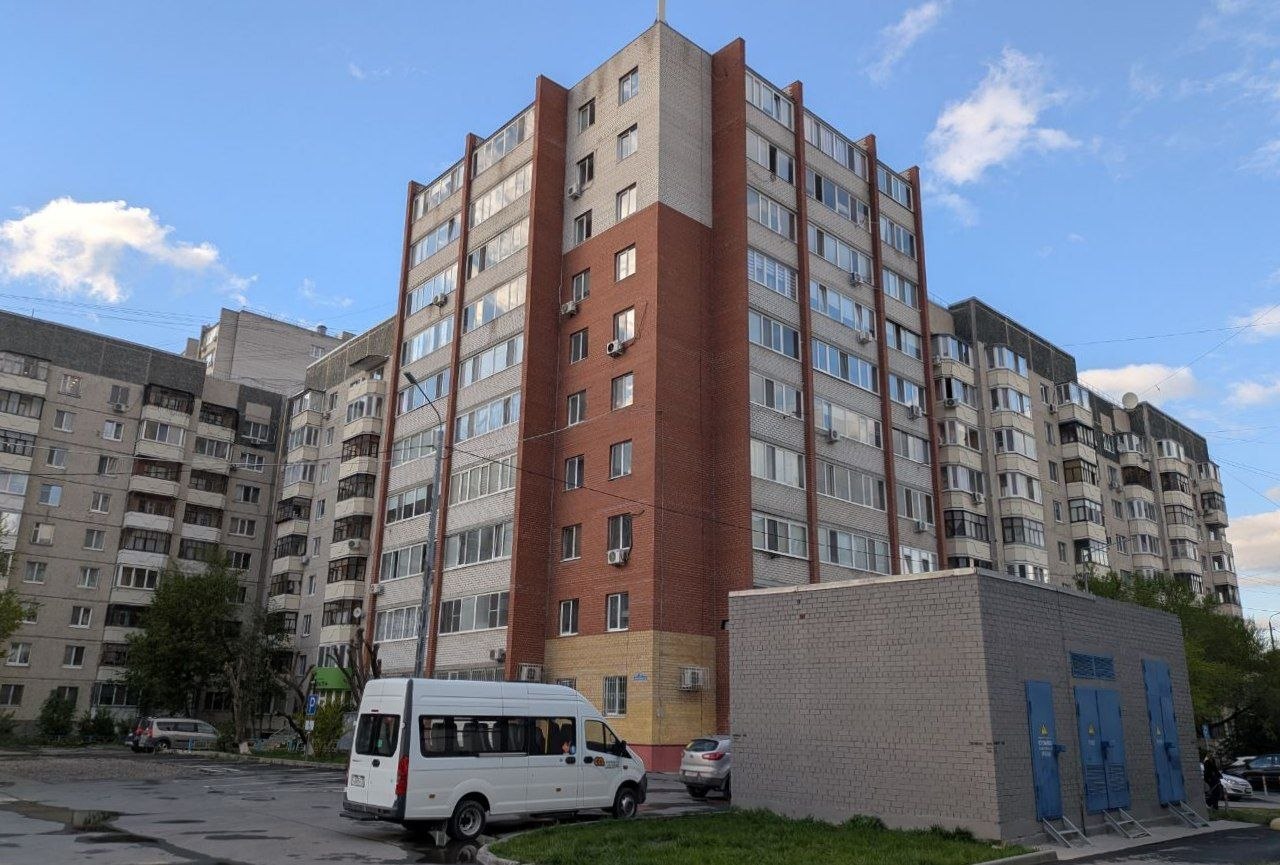 Тюмень, Улица Московский Тракт, 135 корп. 1 (3 подъезд); Улица Московский Тракт, 135 корп. 2; Улица Московский Тракт, 135 корп. 3