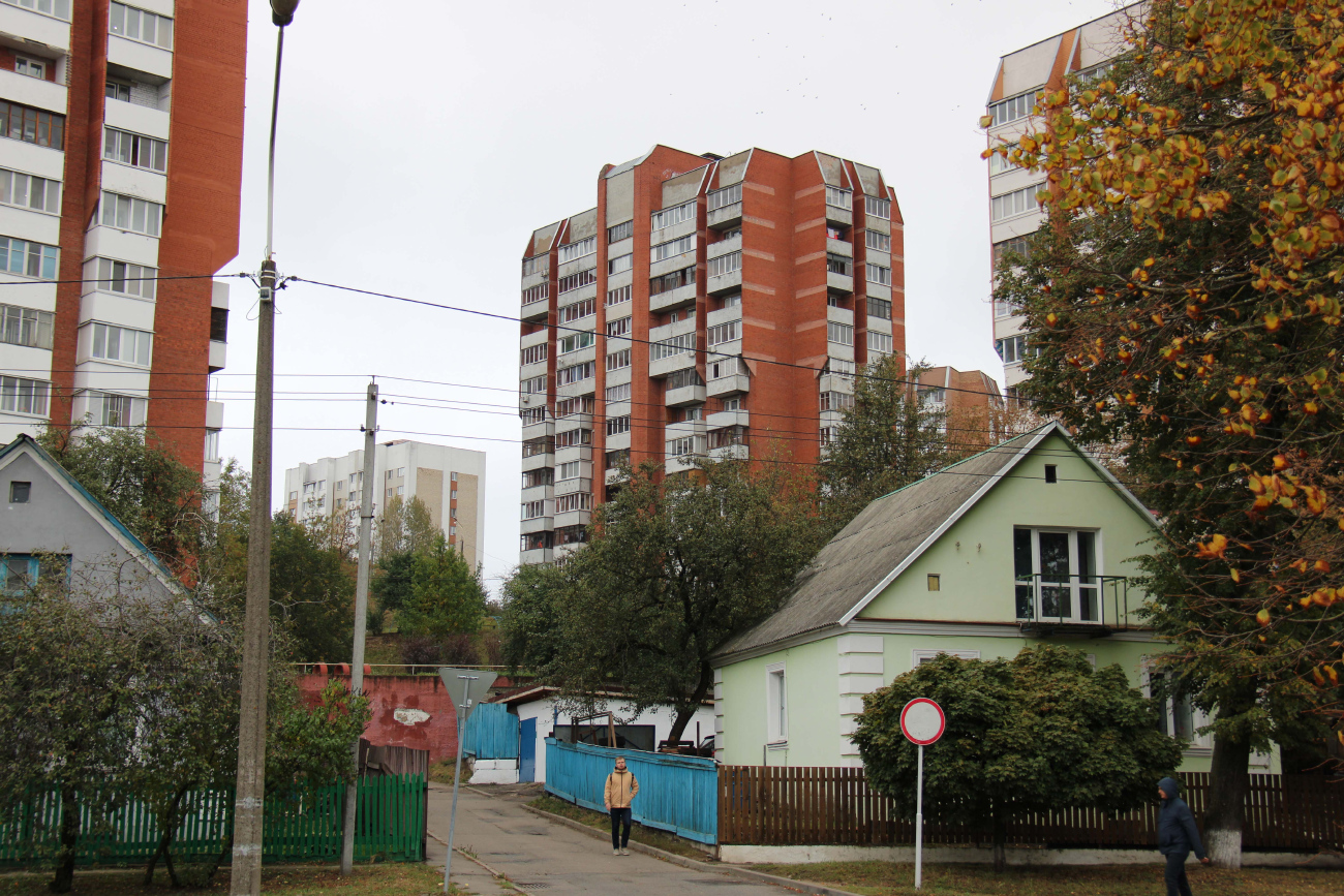 Минск, Алтайская улица, 38; Улица Варвашени, 13 корп. 1