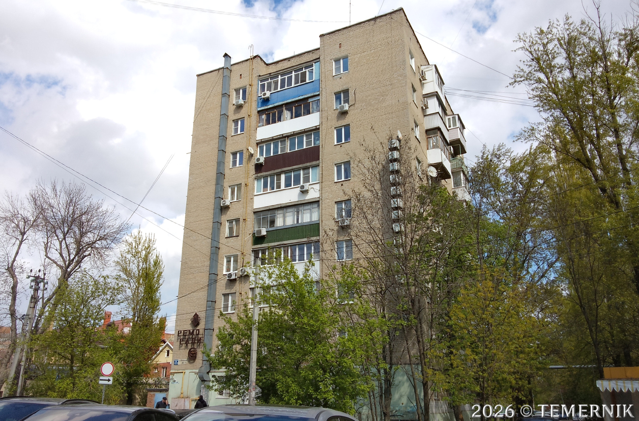 Ростов-на-Дону, Спартаковская улица, 25 / Русская улица, 126