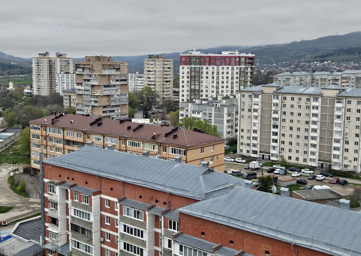 Кисловодск, Улица Чайковского, 32; Улица Стародубовская, 25; Окопная улица, 1А; Улица Чайковского, 38