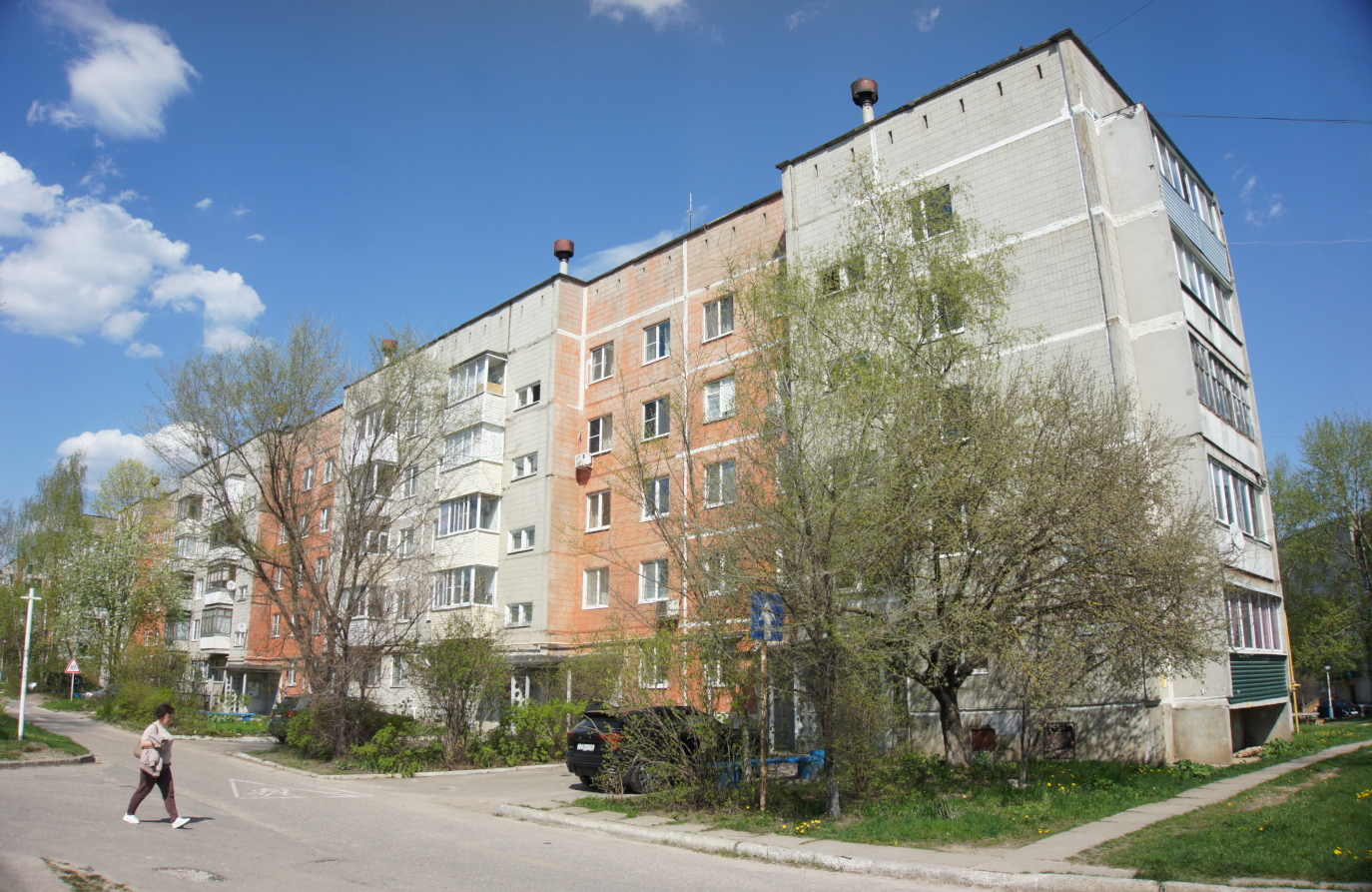 Кремёнки, Улица Строителей, 1