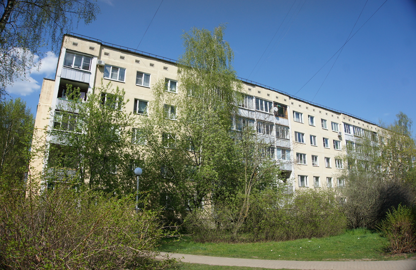 Кремёнки, Улица Строителей, 8