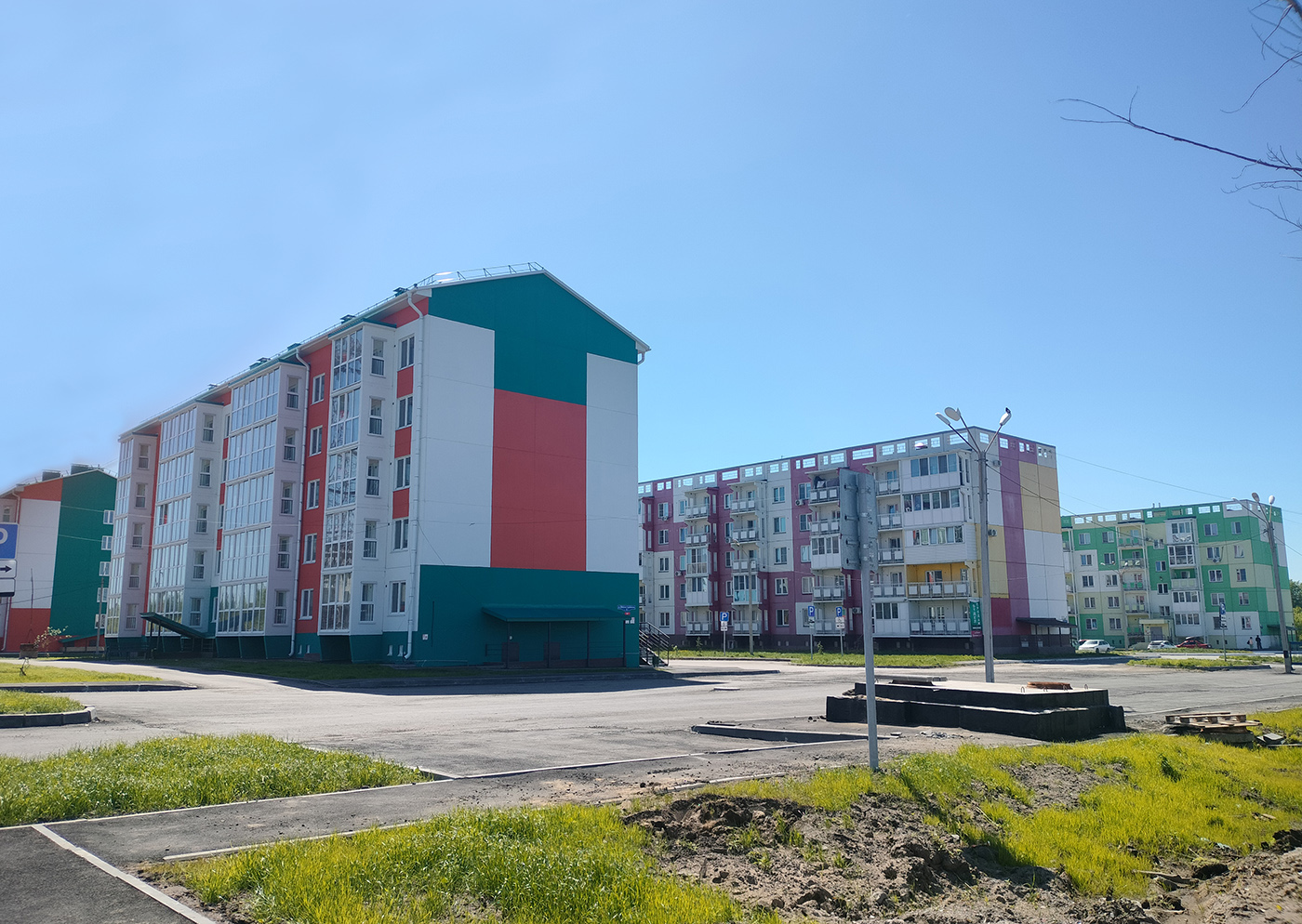 Омск, Улица Виталия Суровикина, 1