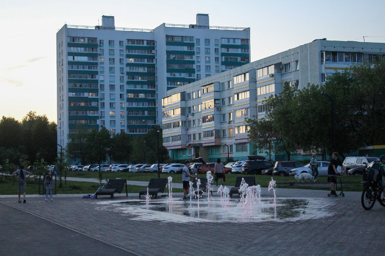 Набережные Челны, Бульвар Юных Ленинцев, 2; Московский проспект, 183