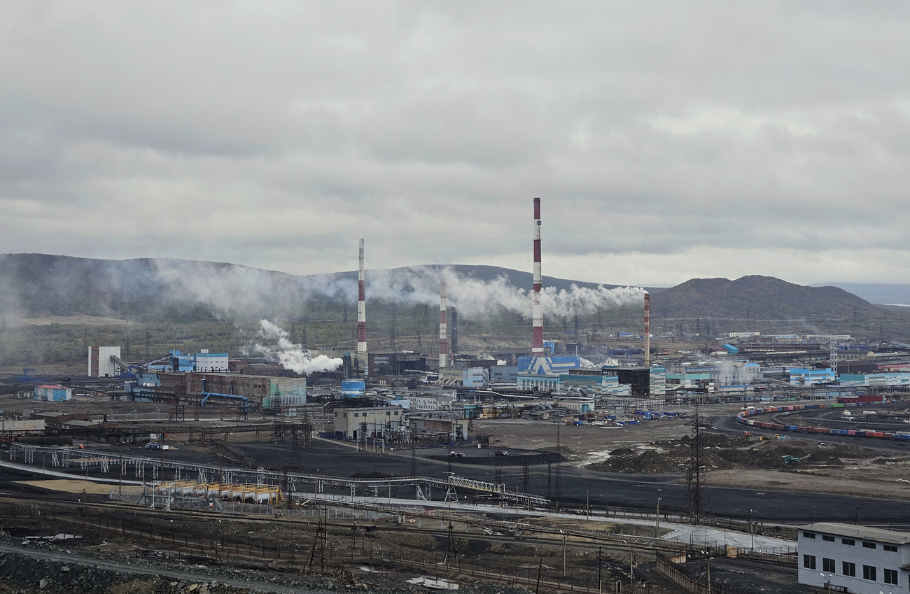 Мончегорск, Никелевое шоссе, *