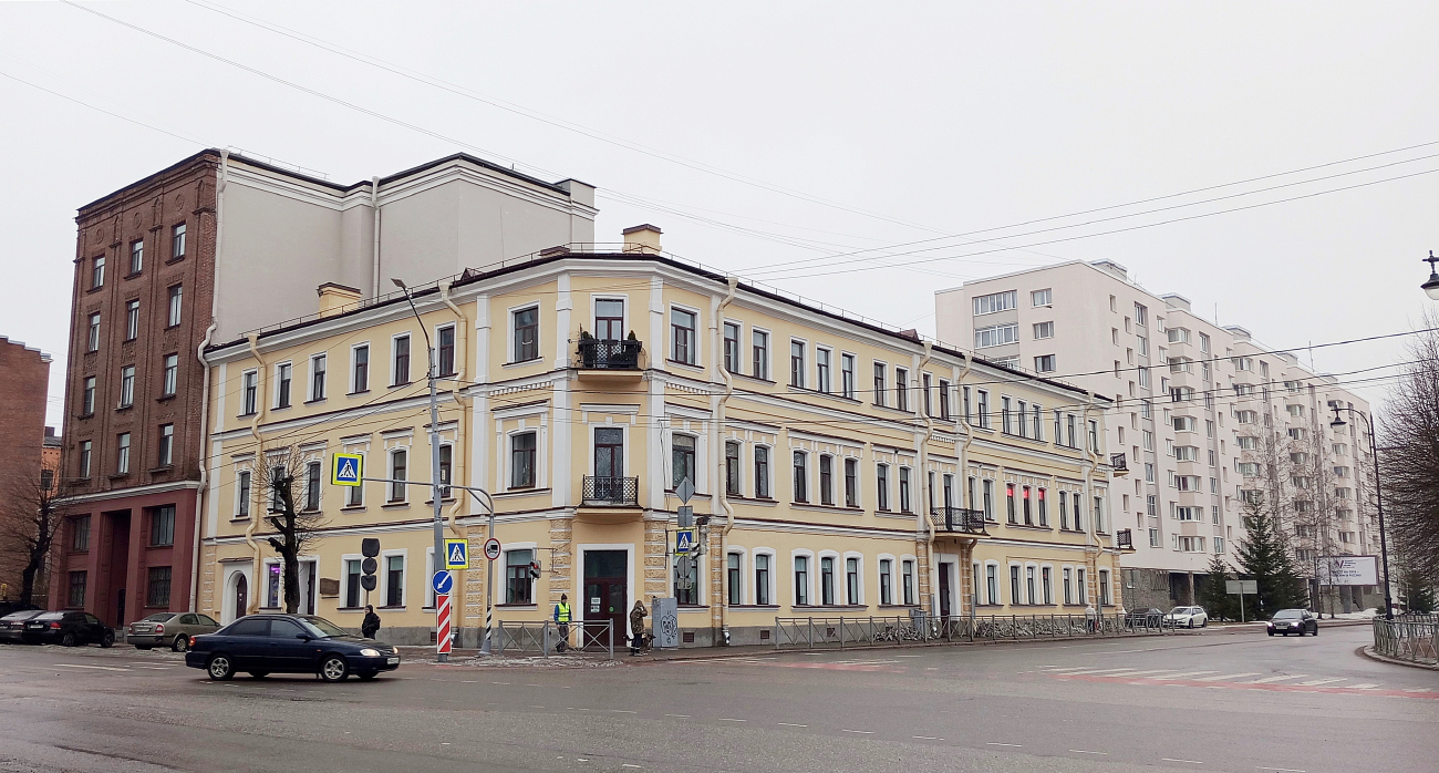 Vyborg, Ленинградский проспект, 14; Ленинградский проспект, 16; Набережная 40-летия ВЛКСМ, 7