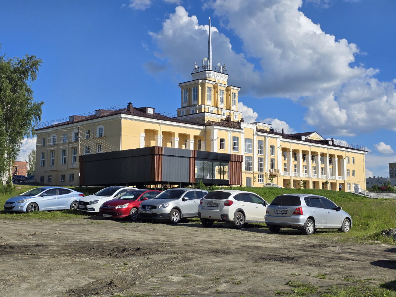 Среднеуральск, Набережная улица, 8А