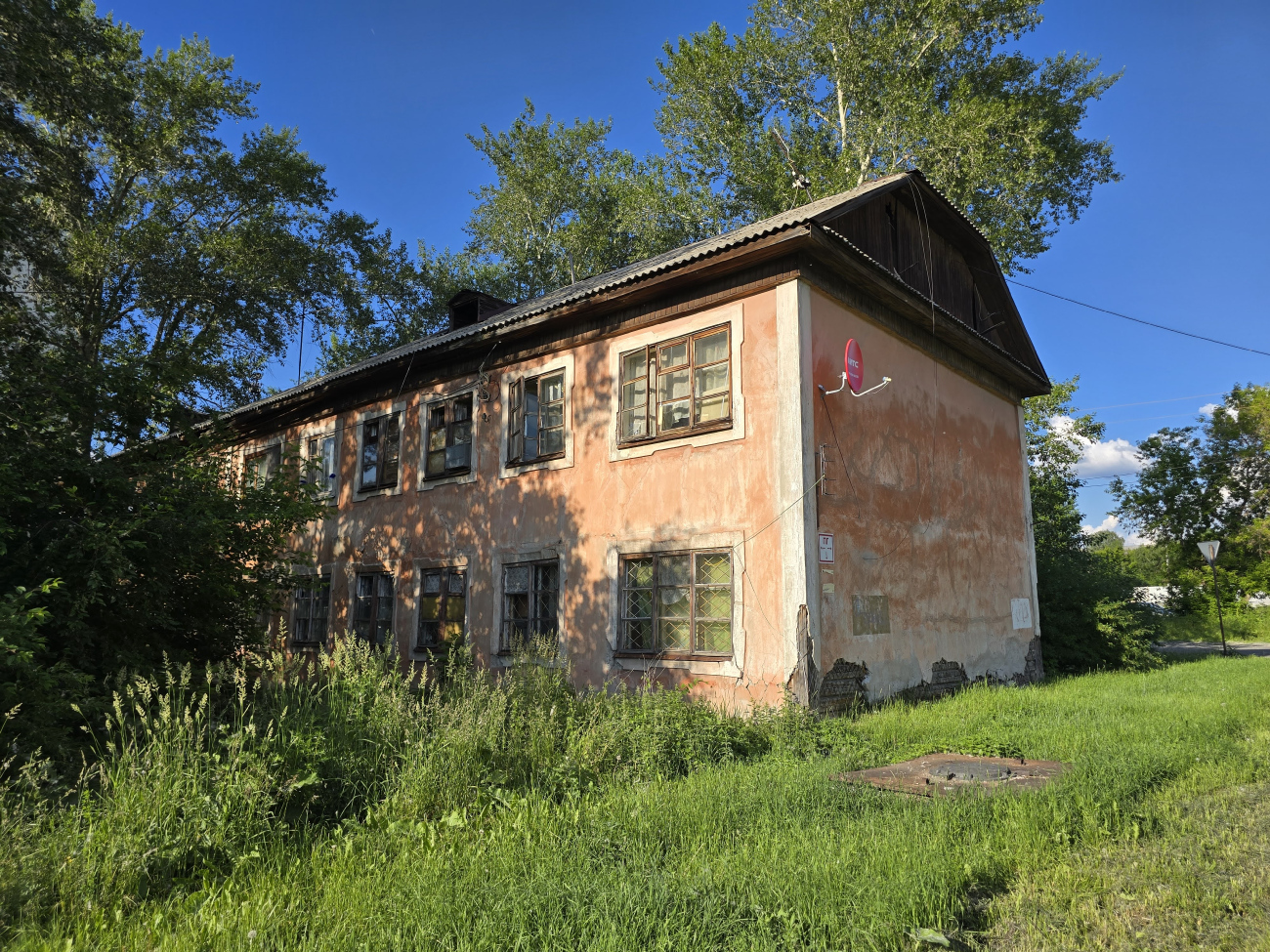 Sredneuralsk, Улица Свердлова, 12
