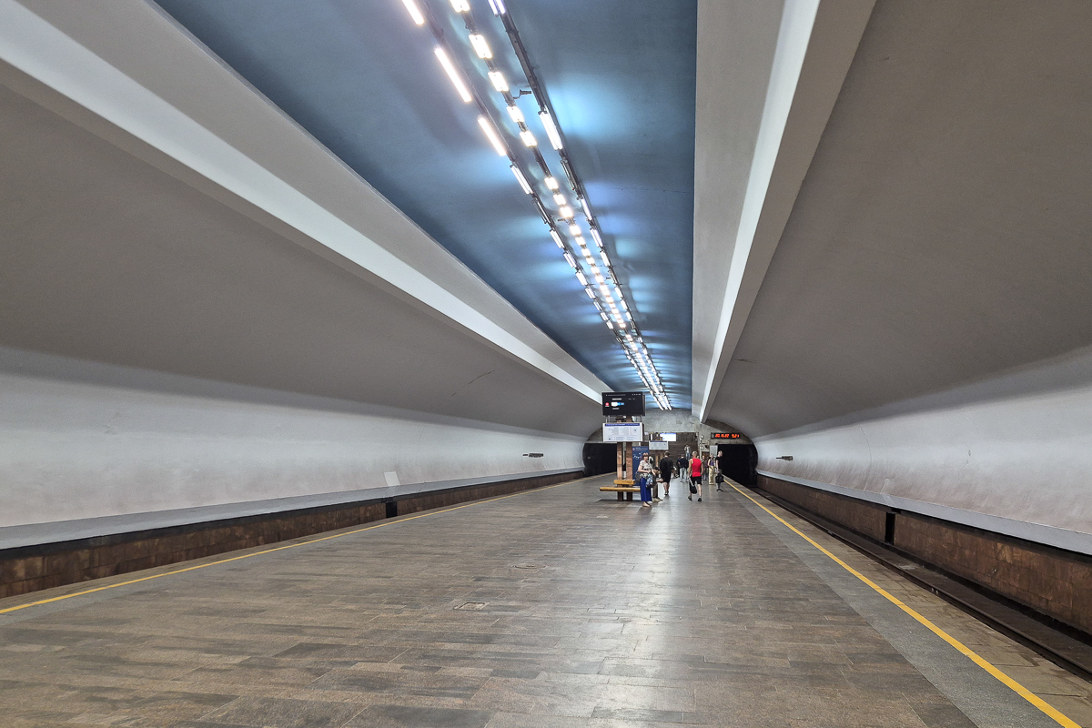 Нижний Новгород, Автозаводская линия метро, станция метро "Чкаловская"