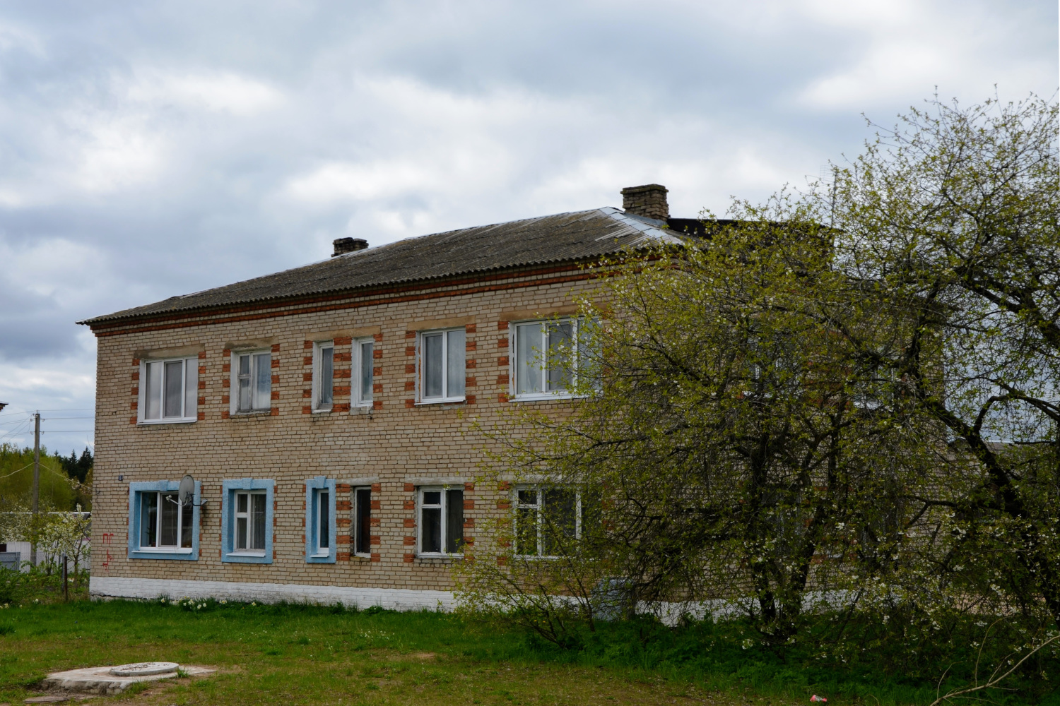 Крупский район, прочие н.п., аг. Замки, Молодёжная улица, 13