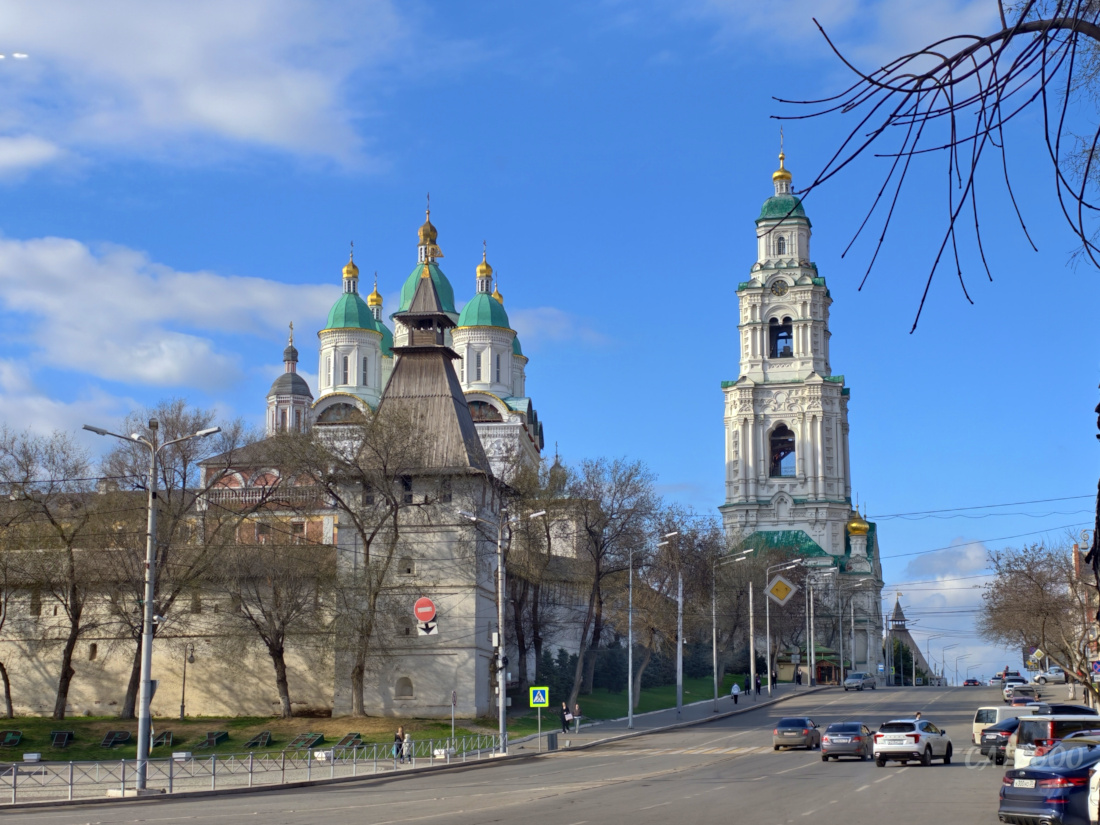 Astrakhan, Астраханский кремль, (Успенский собор); Астраханский кремль, (Колокольня); Астраханский кремль, (Архиерейская башня)