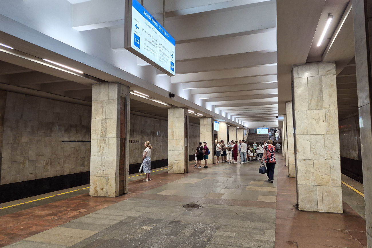 Нижний Новгород, Автозаводская линия метро, станция метро "Пролетарская"