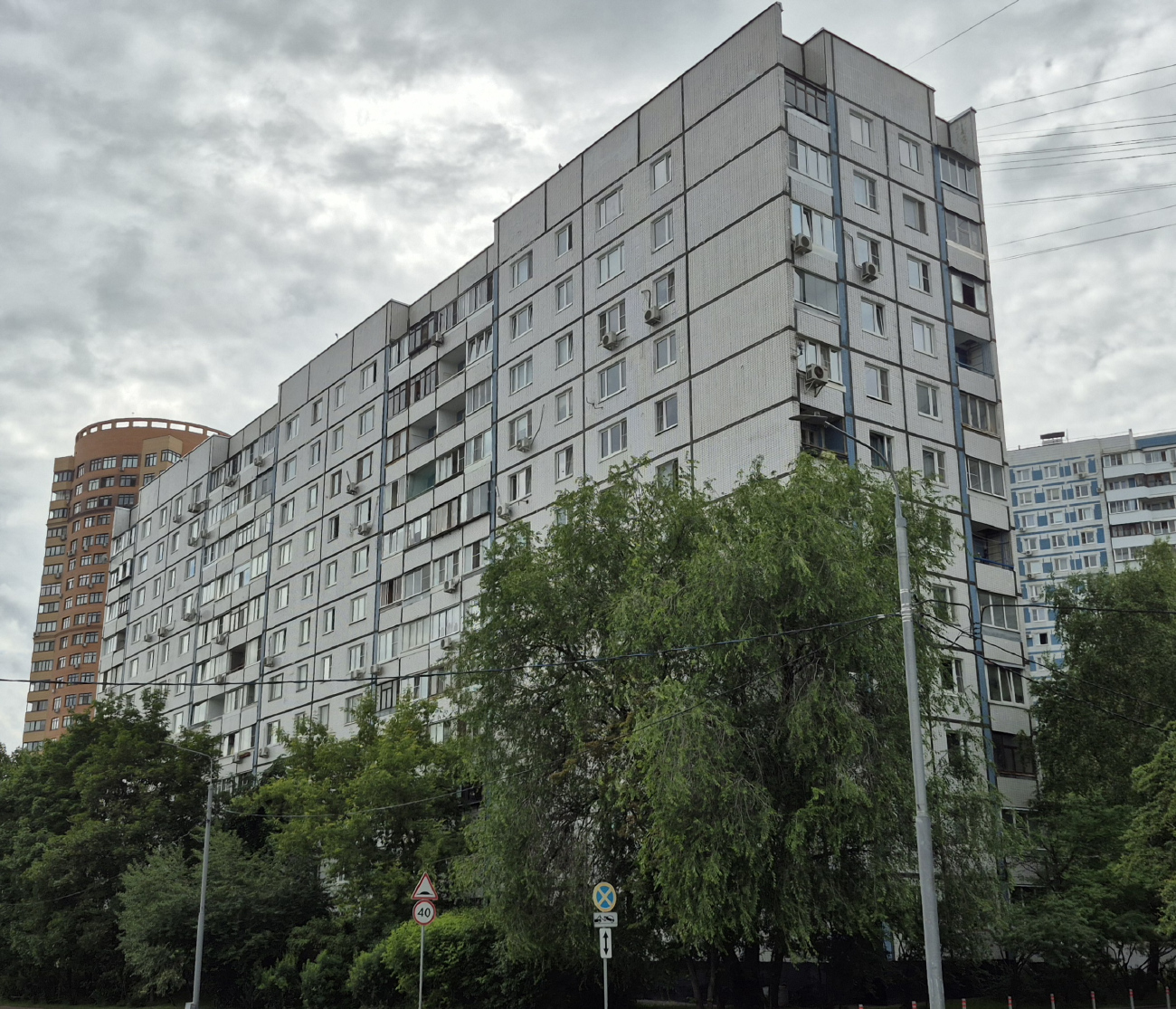 Москва, Улица Твардовского, 25 корп. 1