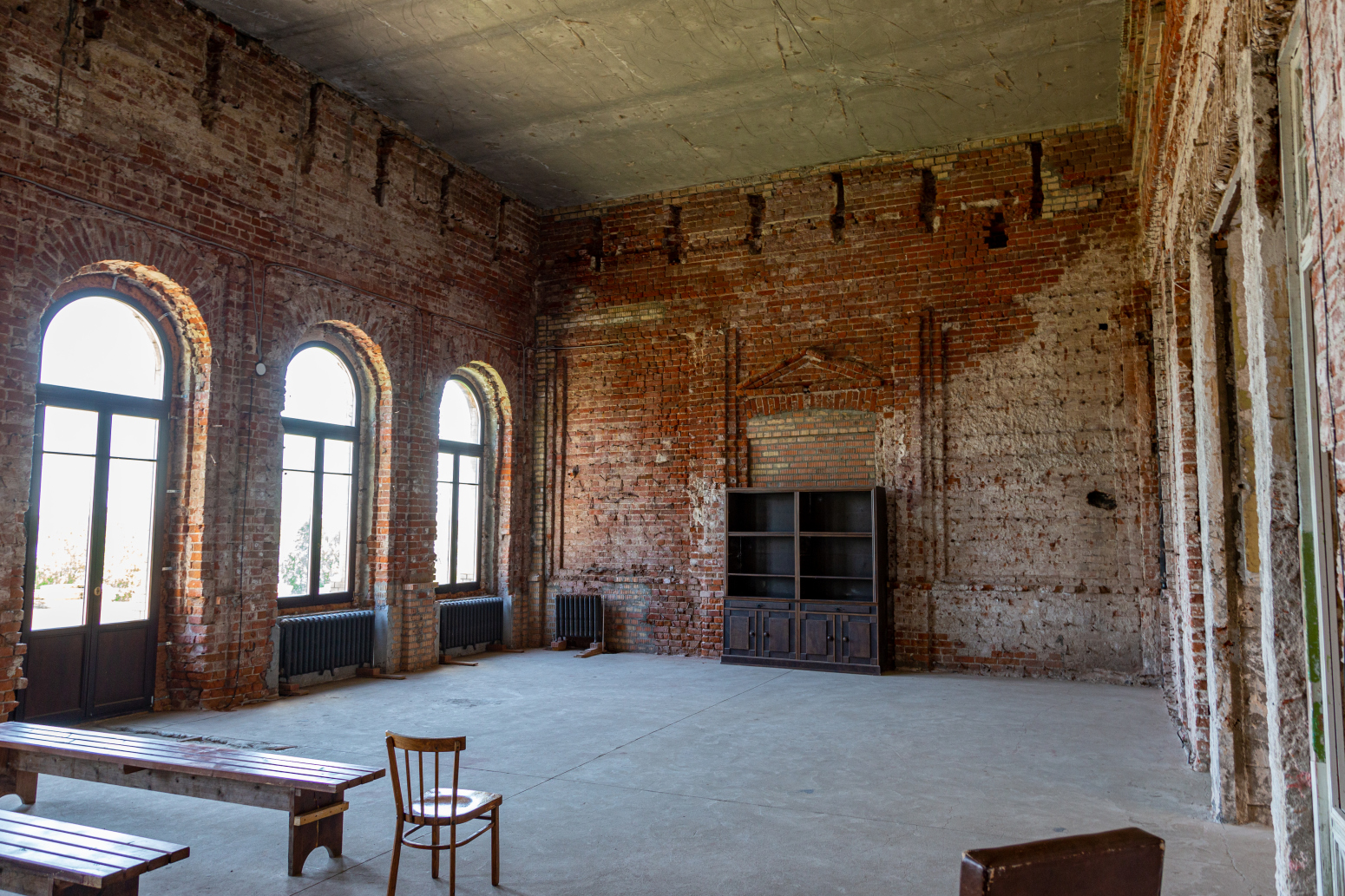 Красный Профинтерн, Набережная улица, 2