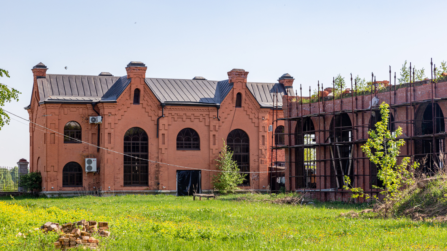 Красный Профинтерн, Набережная улица, 4?