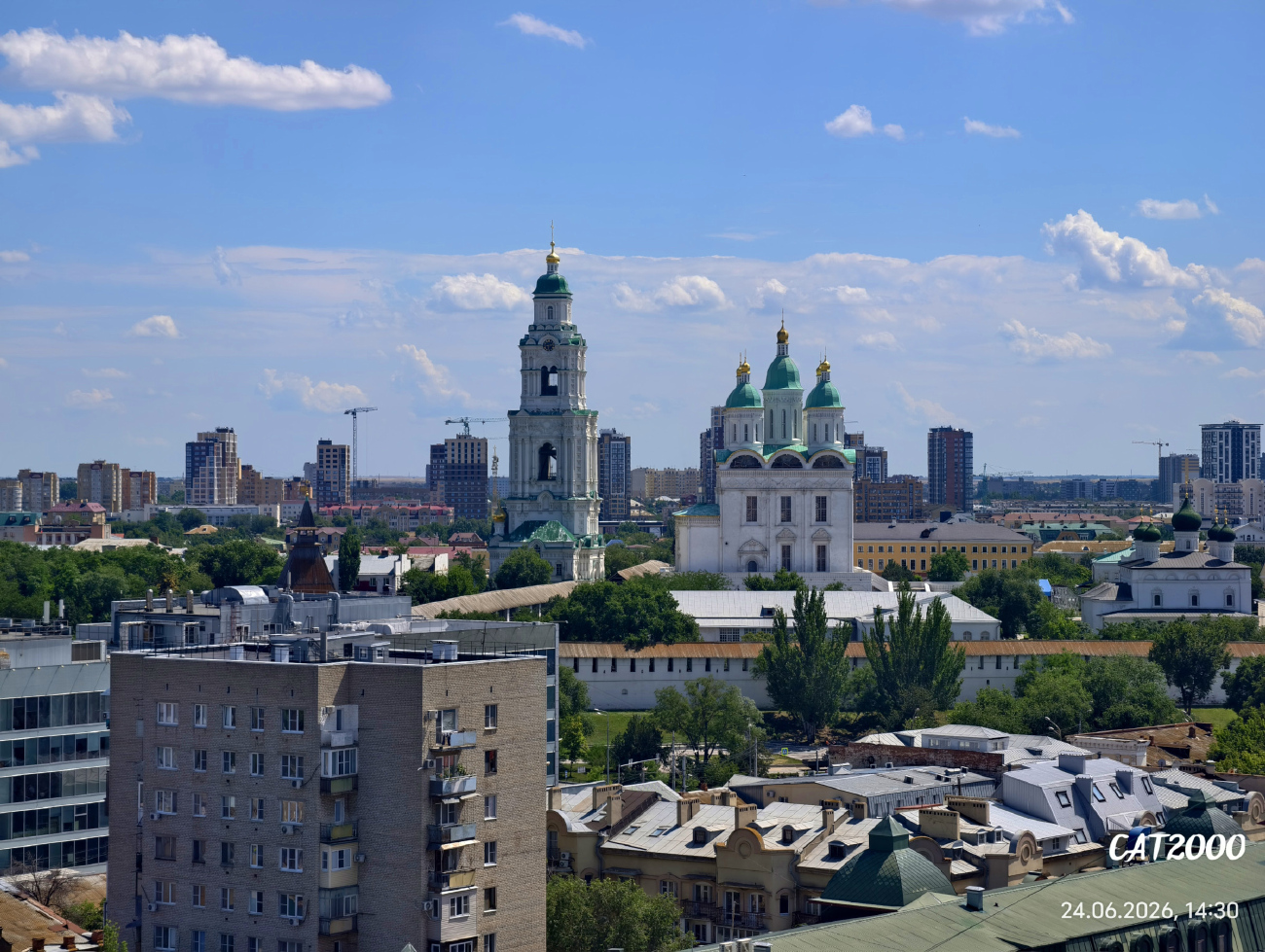 Астрахань, Астраханский кремль, (Колокольня); Астраханский кремль, (Успенский собор). Астрахань — Панорамы