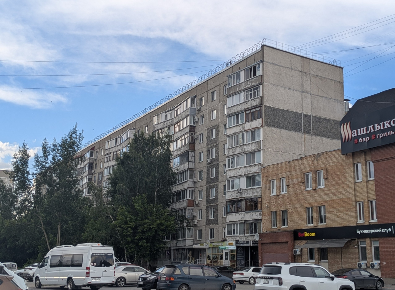Тюмень, Широтная улица, 63; Улица Пермякова, 62 корп. 1