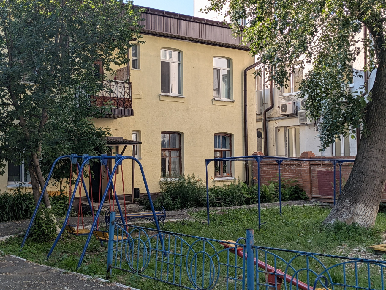 Тюмень, Улица Челюскинцев, 57