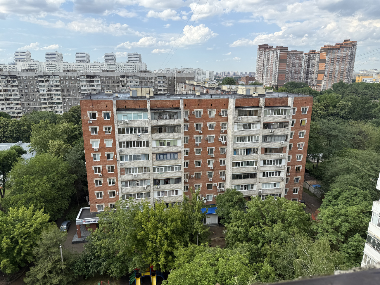 Краснодар, Улица имени 40-летия Победы, 37/2; Улица имени 40-летия Победы, 37/1; Российская улица, 79/3 корп. 2