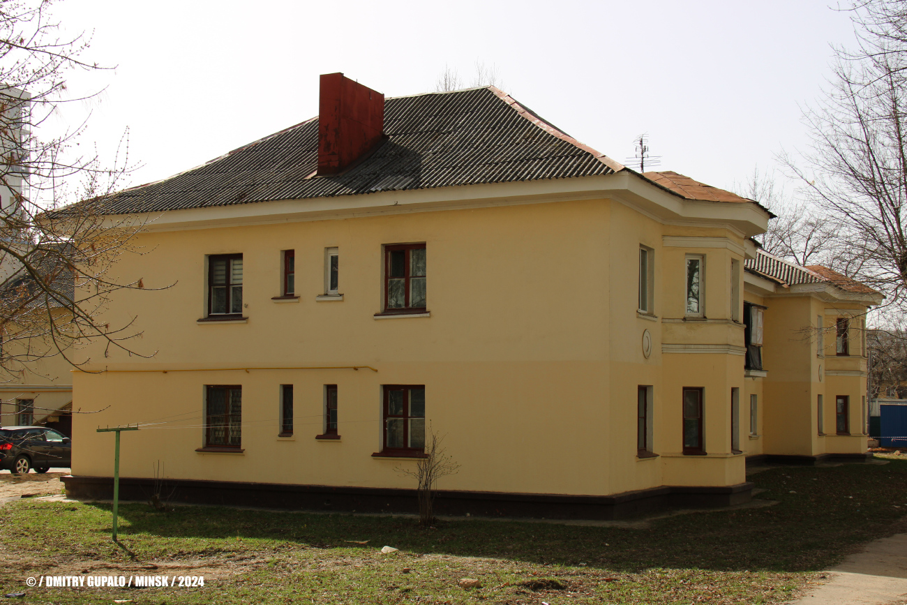 Минск, 2-я улица Щорса, 10 / Улица Декабристов, 21