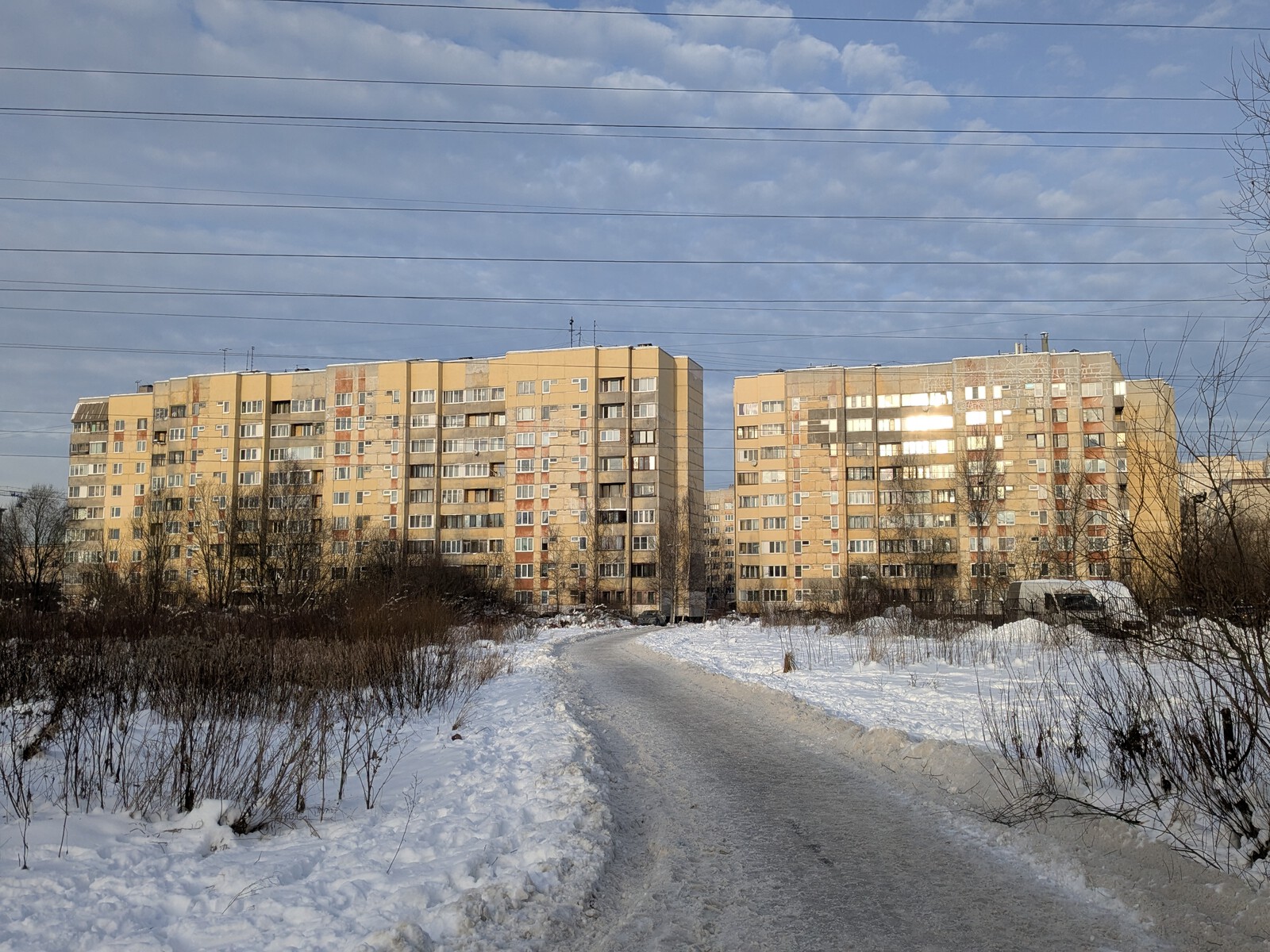 Санкт-Пецярбург, Улица Тельмана, 43 корп. 4; Проспект Большевиков, 45