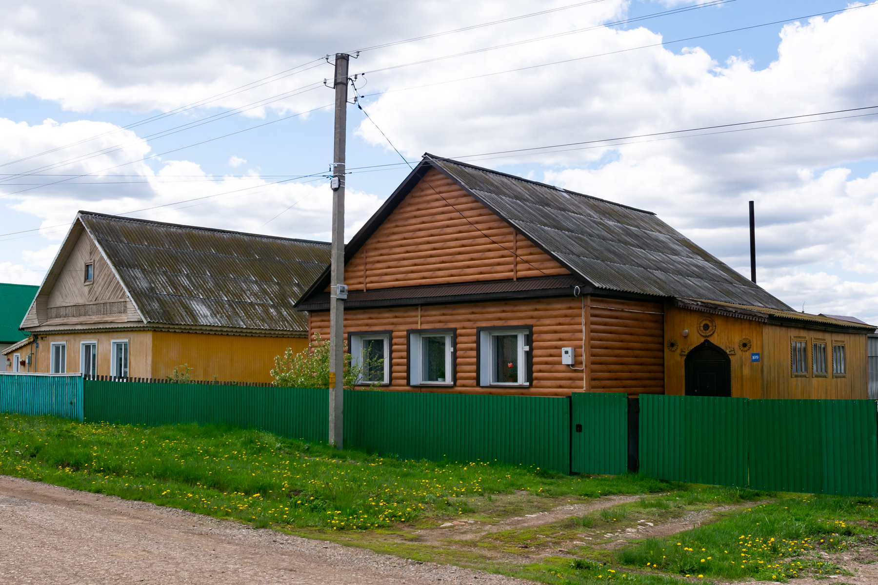 Благоварский район, прочие н.п., С. Языково, Полевая улица, 107; С. Языково, Полевая улица, 109