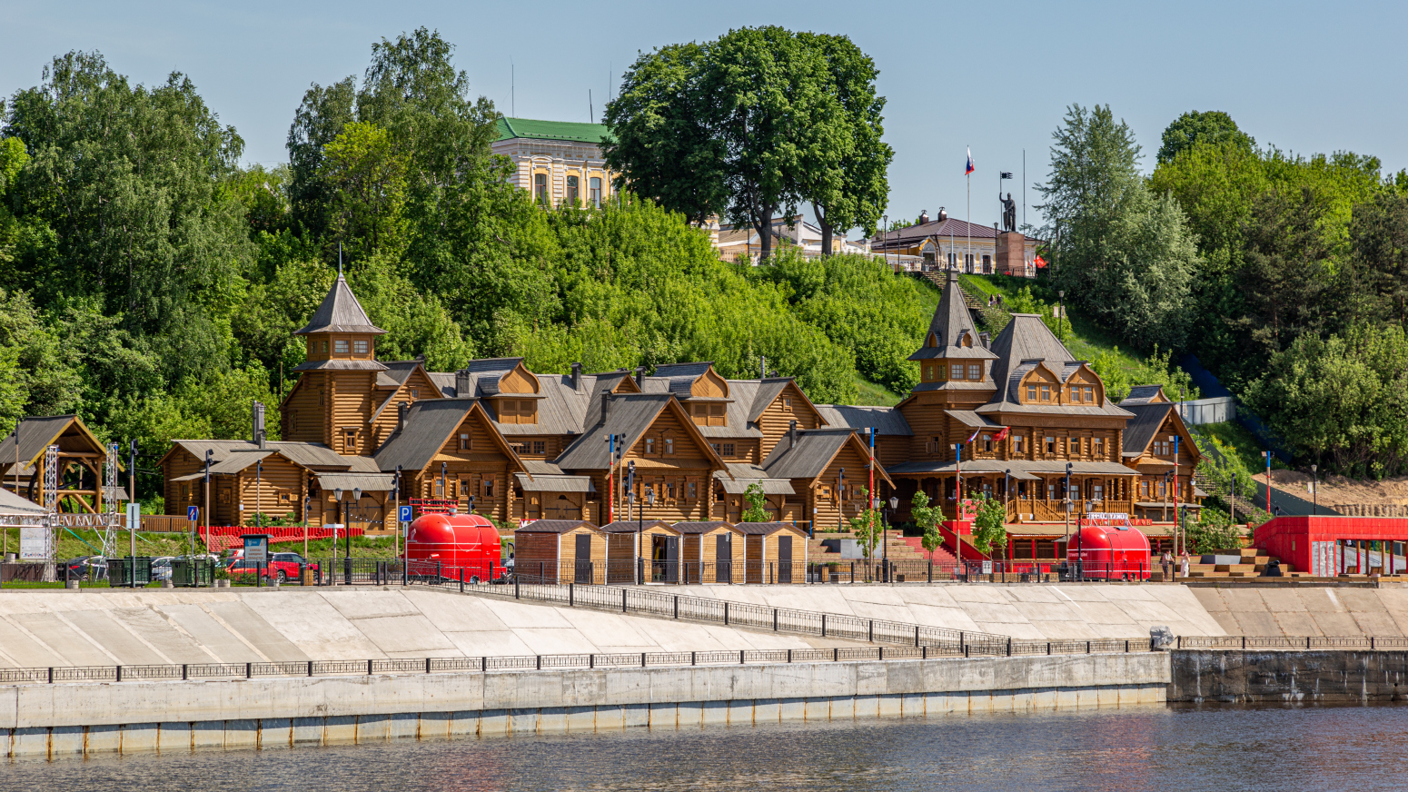 Городец, Александровская набережная, 1