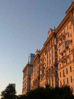 Москва, 1-й Красногвардейский проезд, 21 стр 2; Москва, Кутузовский проспект, 30