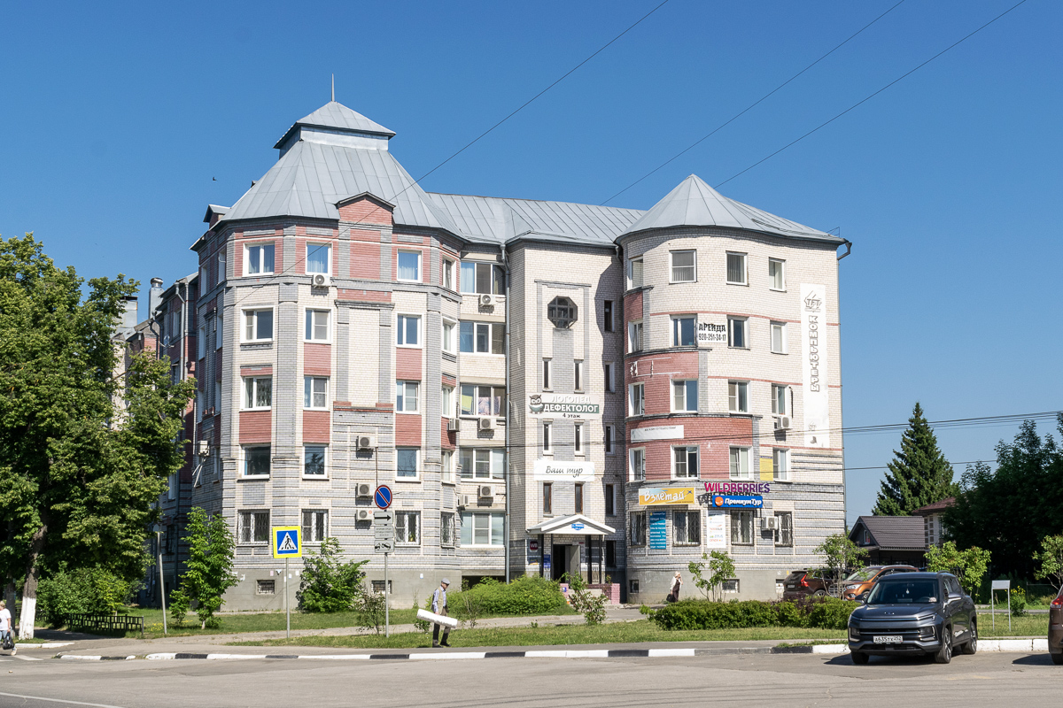 Бор, Улица Ленина, 161 корп. 1