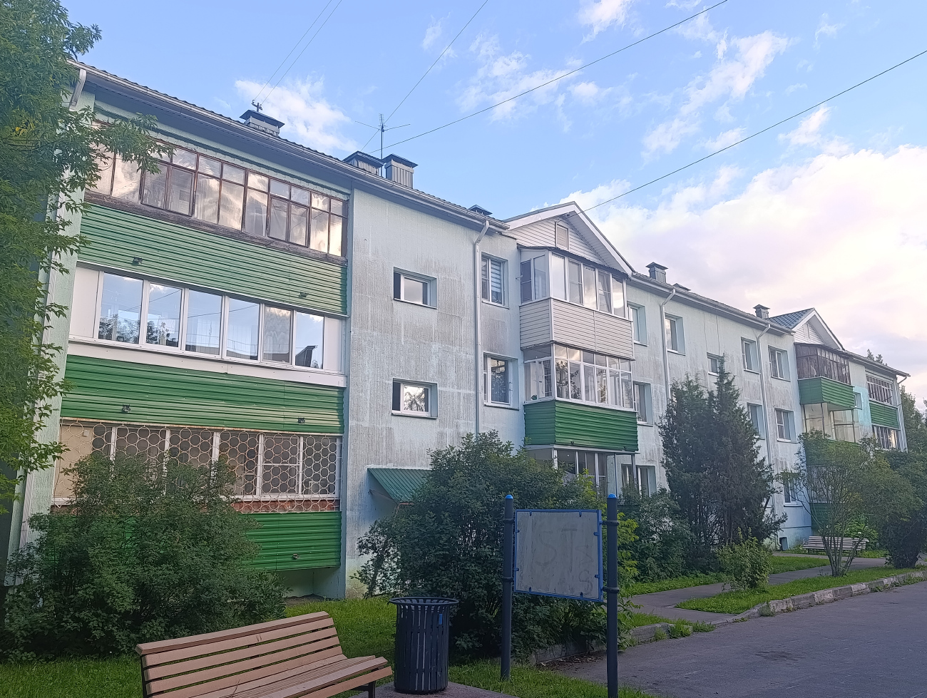 Поселение Щаповское, Пос. Курилово, Школьная улица, 2