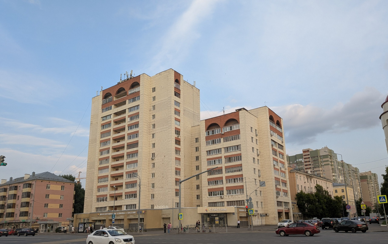 Казань, Улица Нурсултана Назарбаева, 47 / Улица Хади Такташа, 113 (1 подъезд); Улица Нурсултана Назарбаева, 47 / Улица Хади Такташа, 113 (2 подъезд); Улица Нурсултана Назарбаева, 45; Улица Хади Такташа, 115 / Дальняя улица, 1; Улица Хади Такташа, 117; Улица Хади Такташа, 119; Улица Хади Такташа, 121; Улица Хади Такташа, 123