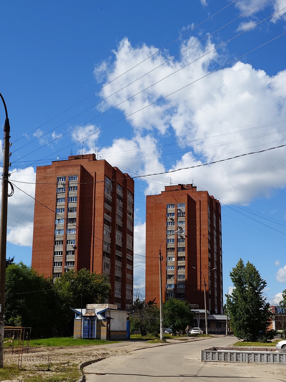 Нижний Новгород, Улица Политбойцов, 21; Улица Политбойцов, 21А
