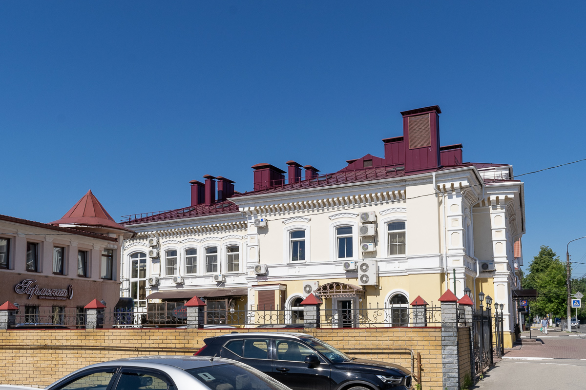 Бор, Улица Ленина, 104