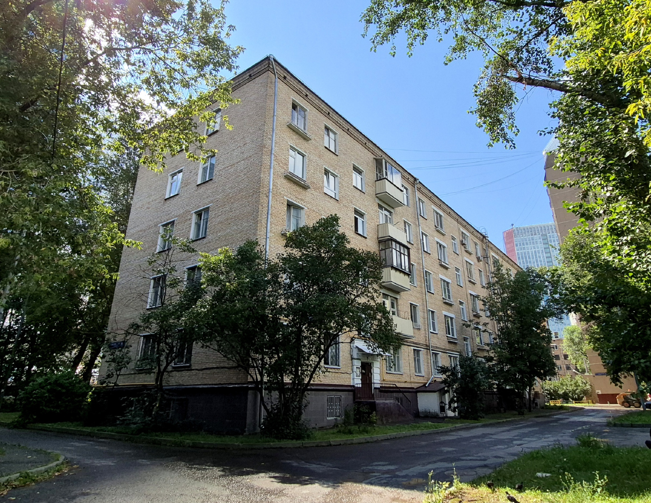 Москва, 2-й Красногвардейский проезд, 6Б
