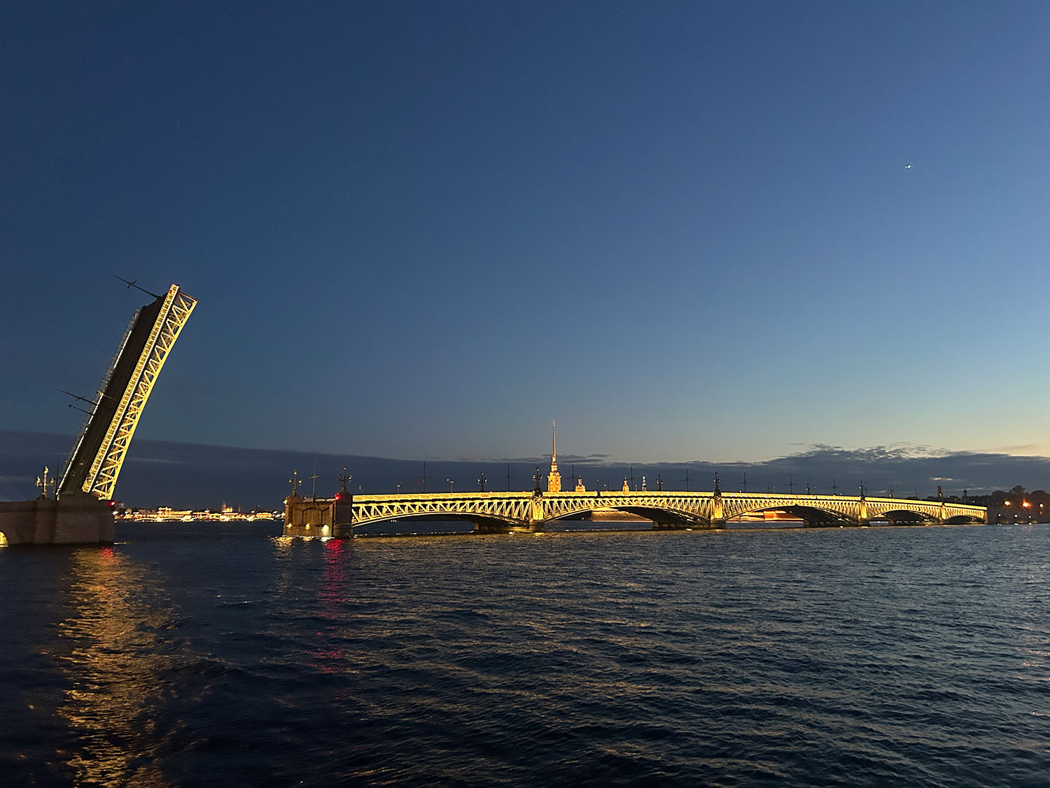 Санкт-Петербург, Троицкий мост