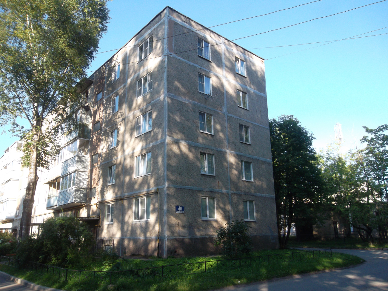 Пикалёво, 6-й микрорайон, 40