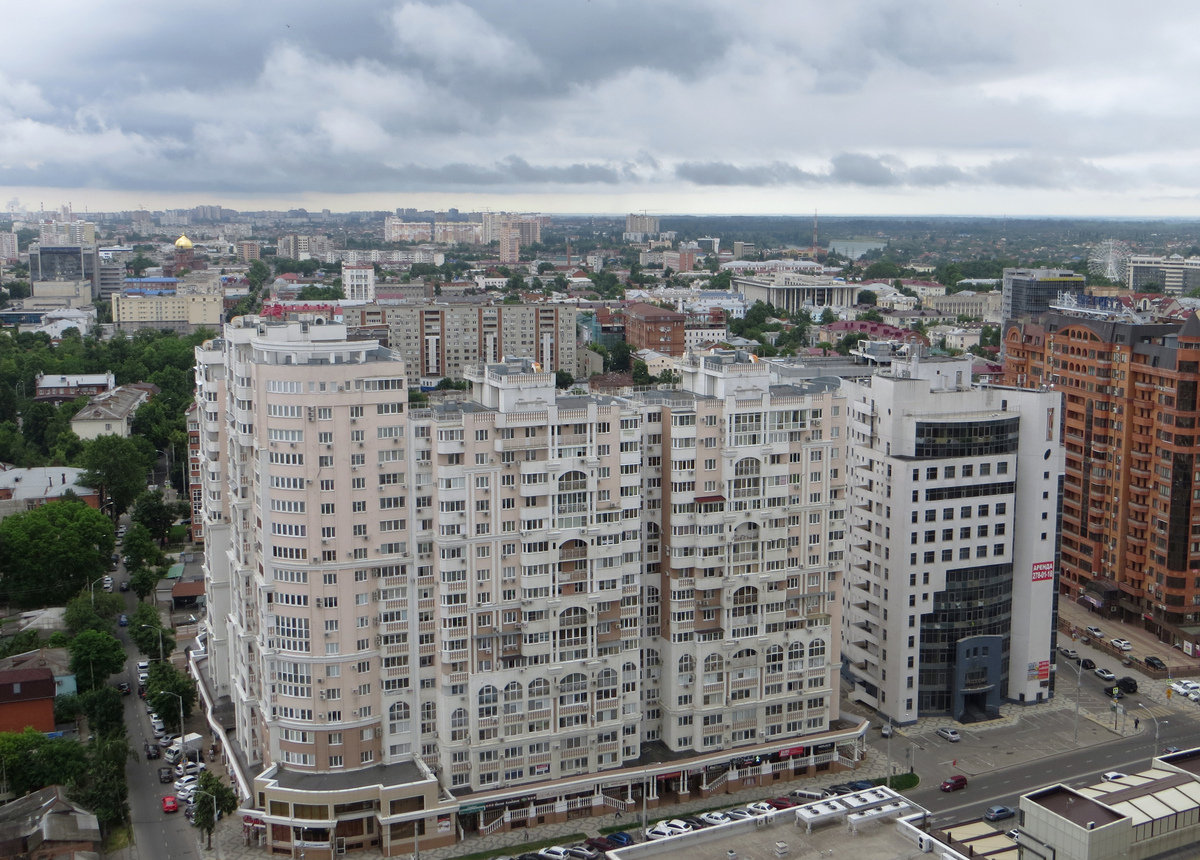 Krasnodar, Улица Кубанская Набережная, 64; Улица Кубанская Набережная, 62