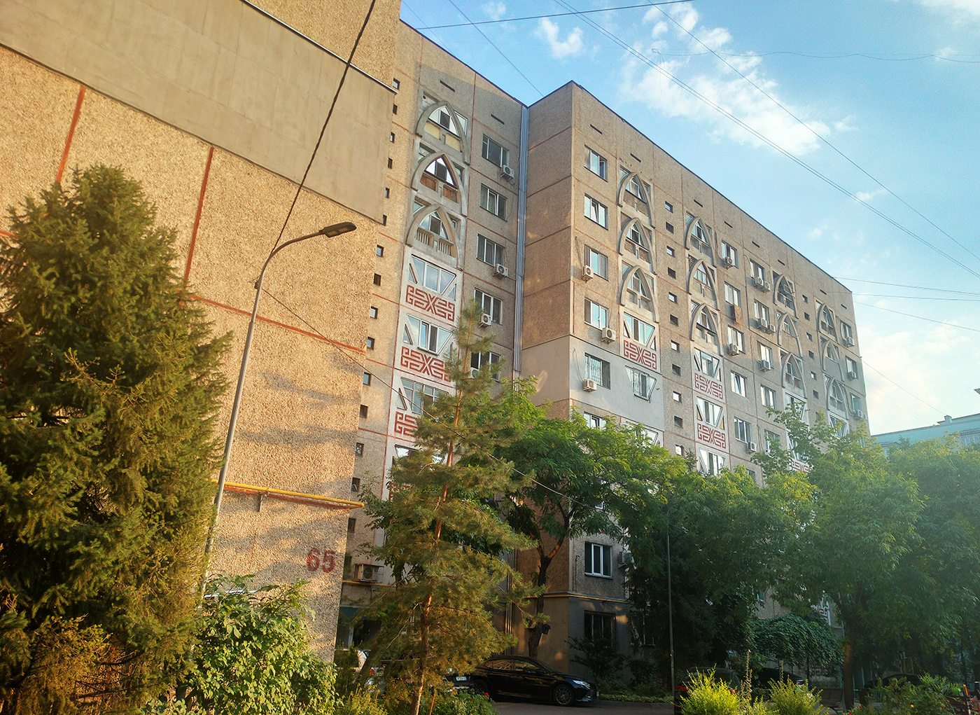Алматы, Улица Толе би, 261; Улица Толе би, 263