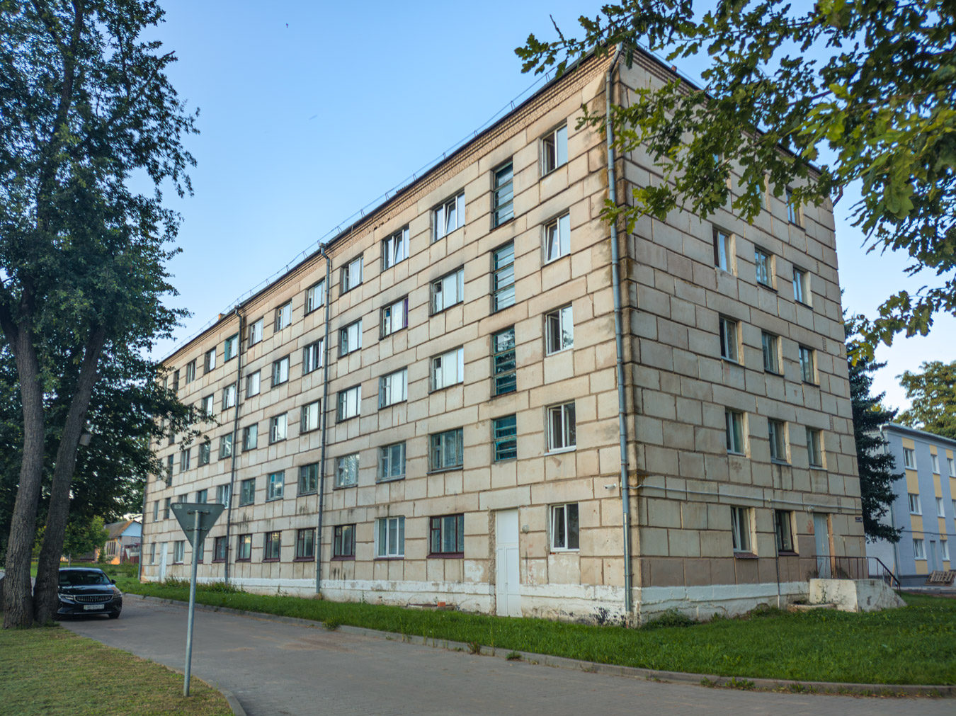 Марьино, Улица Рудовича, 16