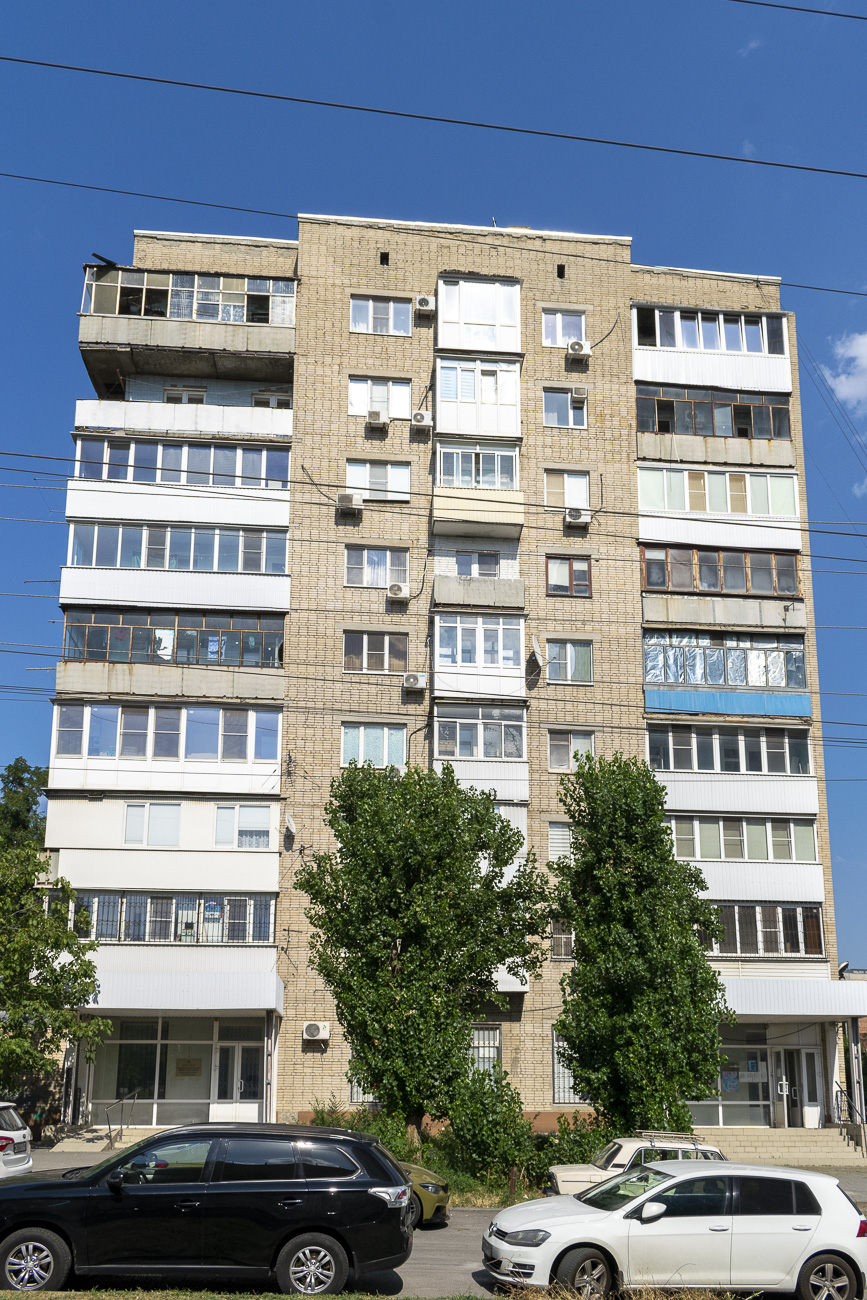 Ростов-на-Дону, Лермонтовская улица, 11 / Гвардейский перулок, 22