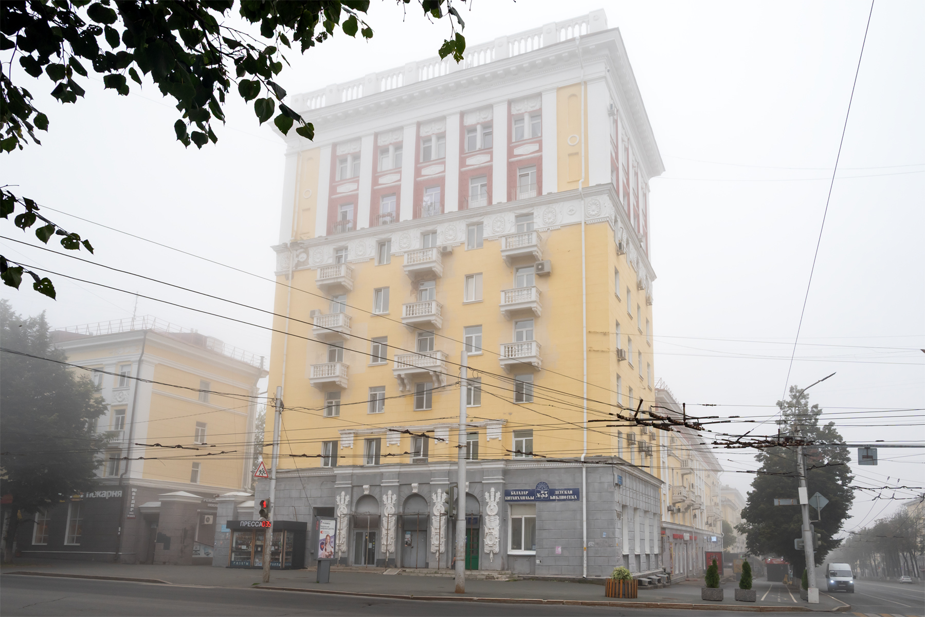 Уфа, Первомайская улица, 27 / Улица Ульяновых, 30