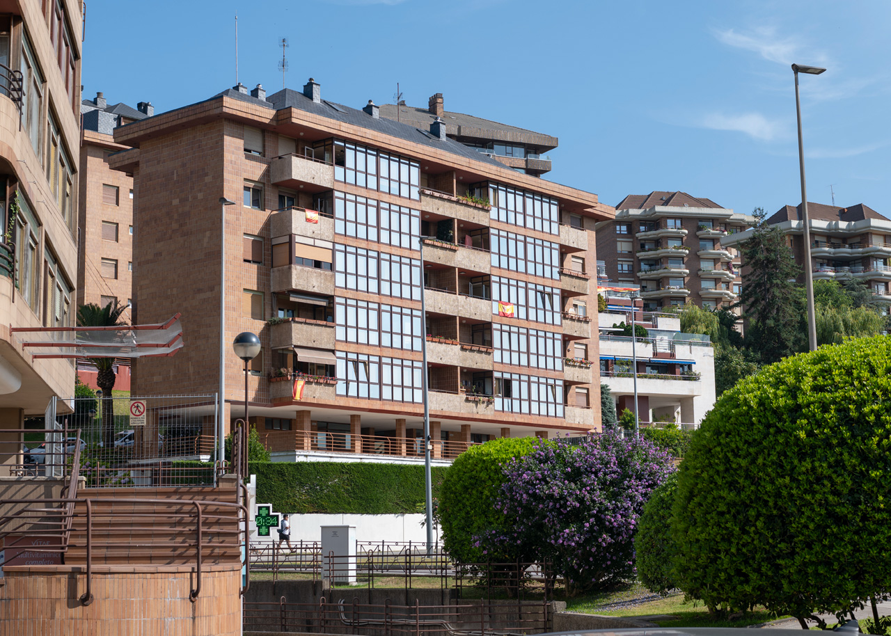 Santander, Avenida del Faro-Pintor Eduardo Sanz, 1
