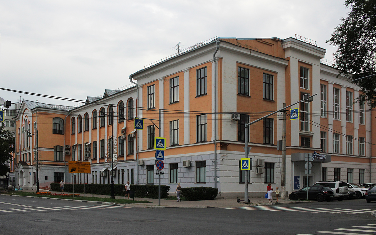 Самара, Молодогвардейская улица, 151 / Студенческий переулок, 8