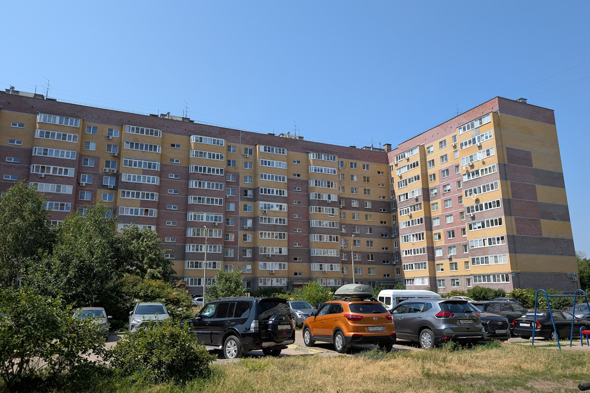 Nizhny Novgorod, Улица Маршала Казакова, 9