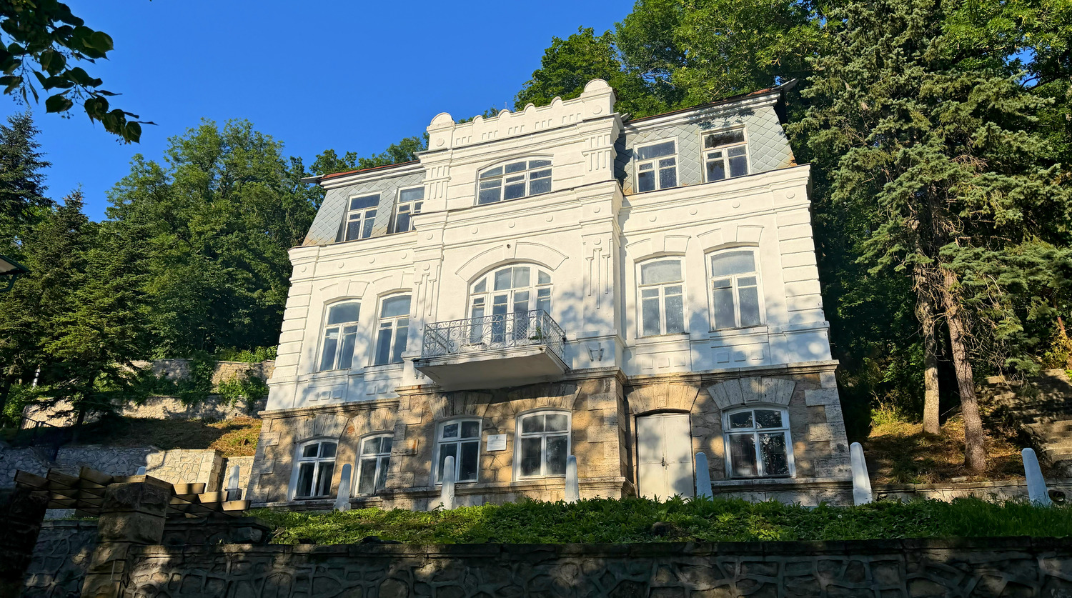 Железноводск, Улица Лермонтова, 14