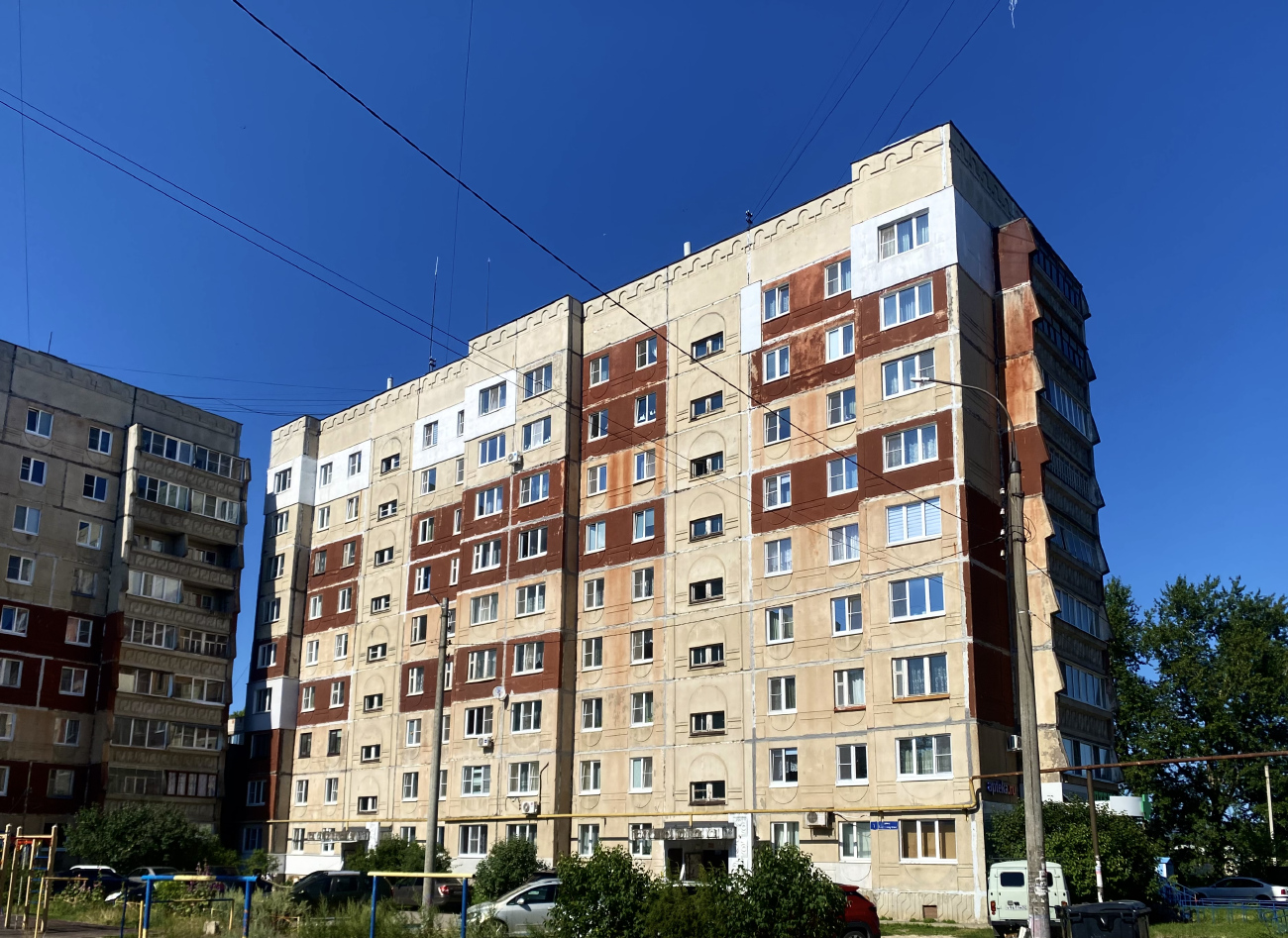Заволжье, Улица Пономарёва, 1