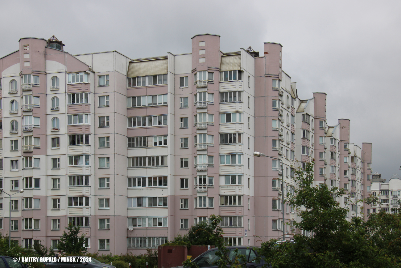 Минск, Нёманская улица, 42