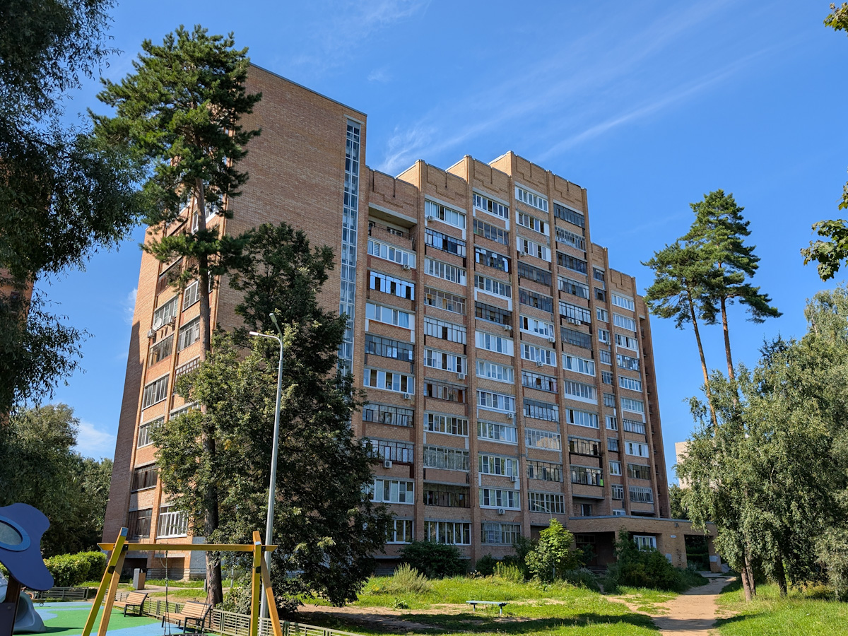 Protvino, Улица Ленина, 25