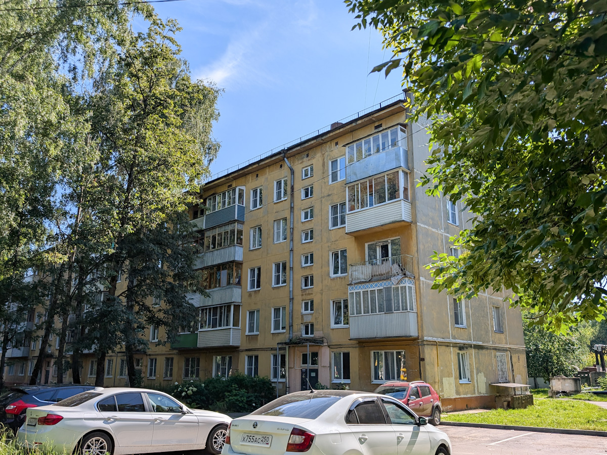Городской округ Серпухов, прочие н.п., пос. Большевик, Улица Ленина, 16